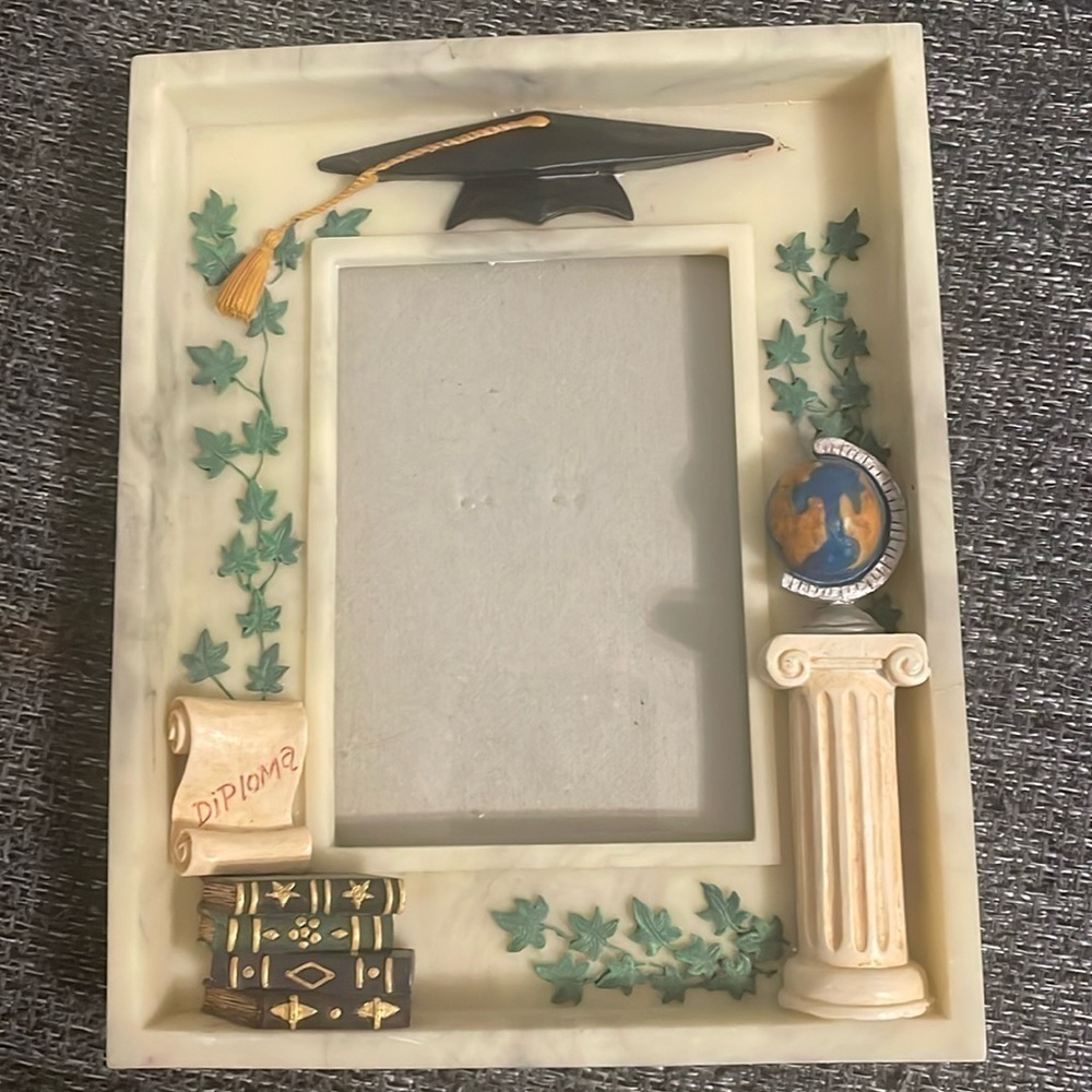 Russ Halls Of Ivy Graduation Picture Frame
